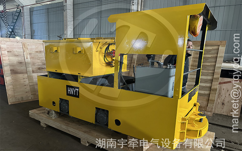 2.5噸蓄電池電機(jī)車(chē)出口海外2.jpg